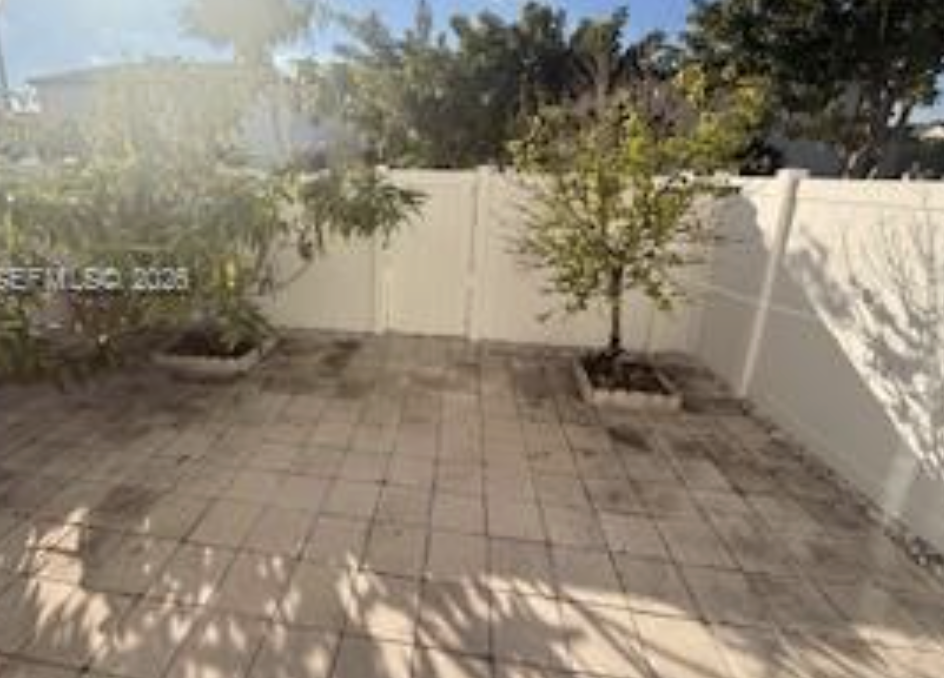 10934 West 33rd Way Hialeah, FL 33018 - Photo 7 of 7