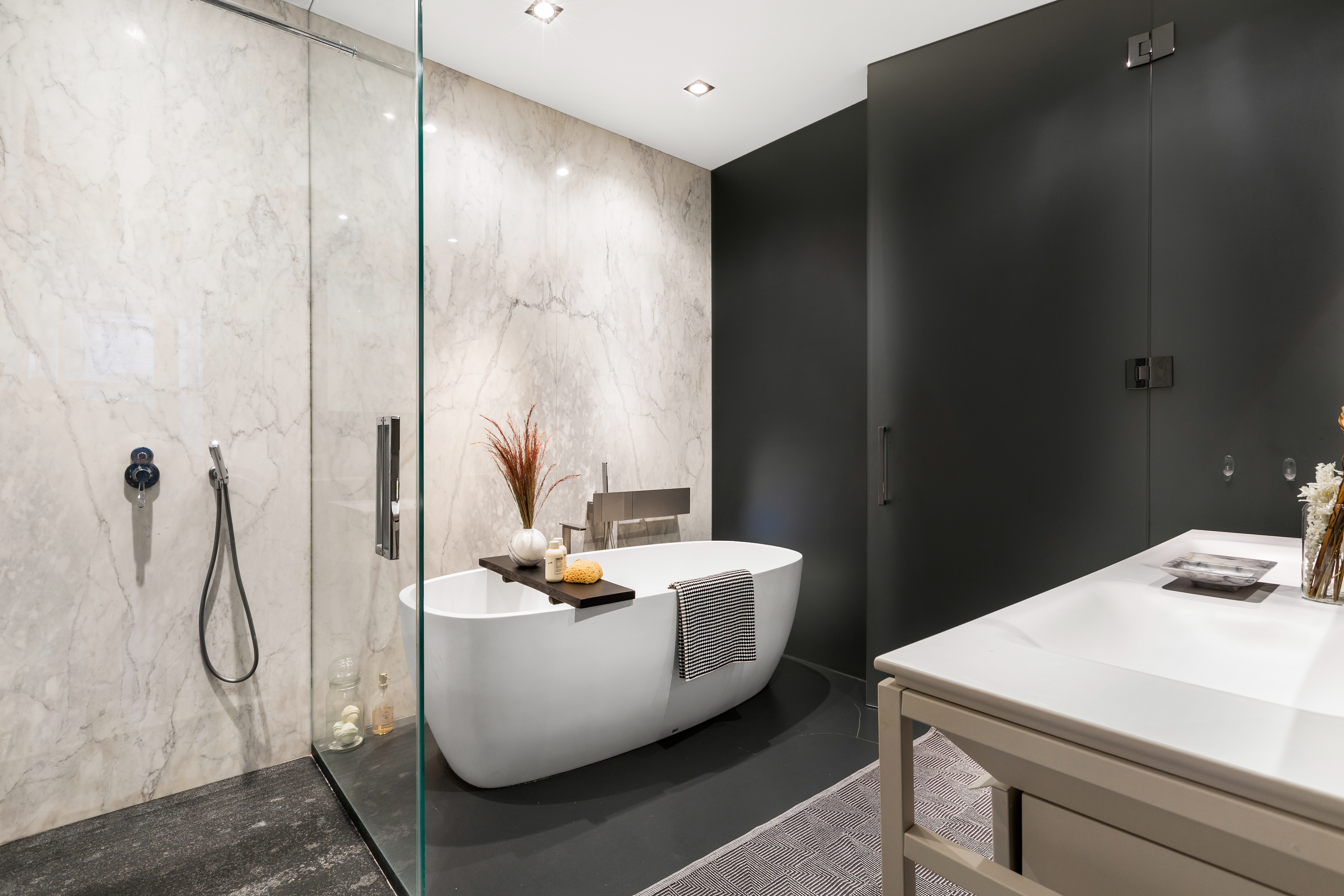 345 West 13th Street, Unit 2A Manhattan, NY 10014 - Photo 10 of 18