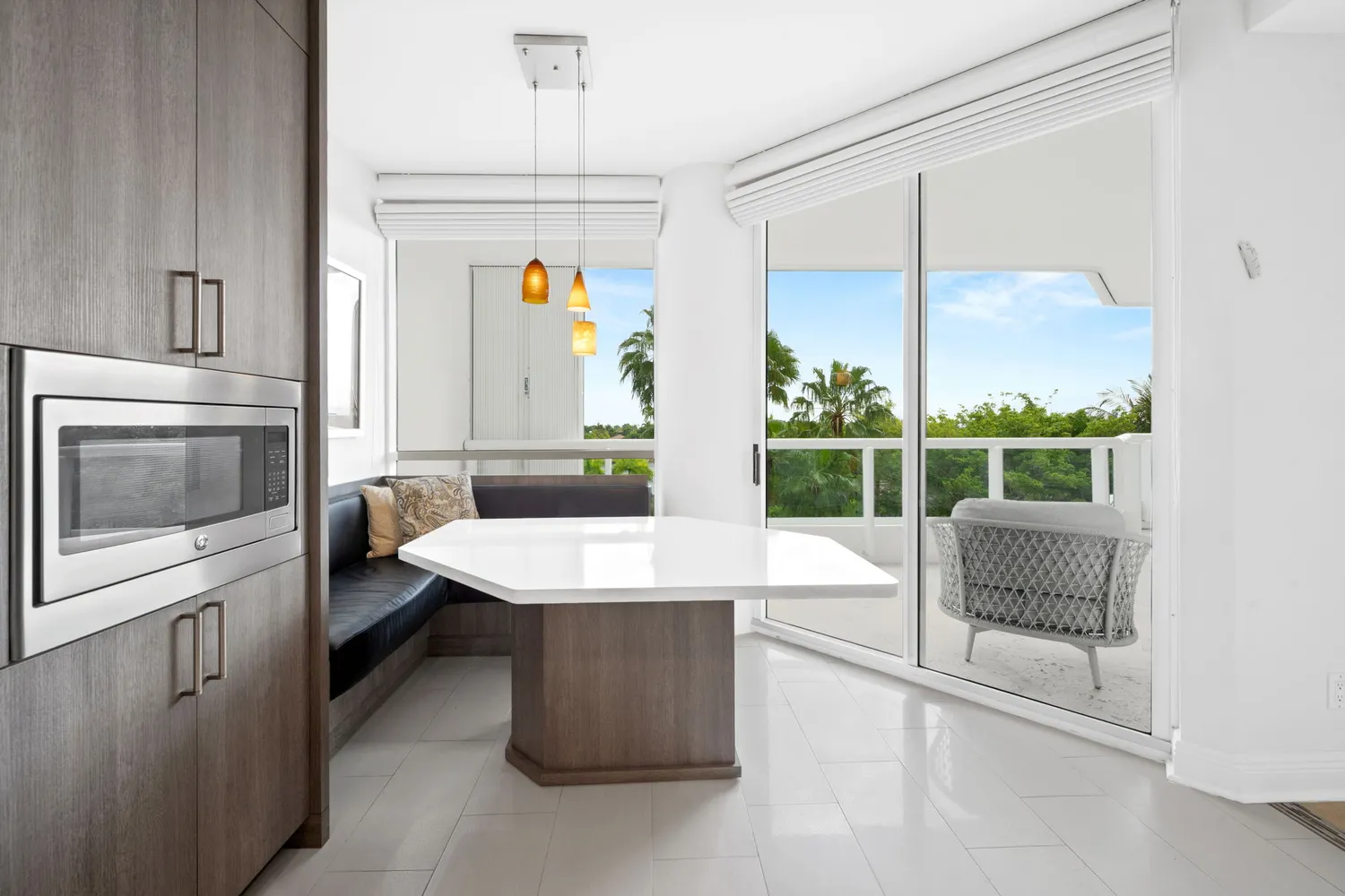 $1,050,000 | 21150 Northeast 38th Avenue, Unit 603, Aventura, FL 33180