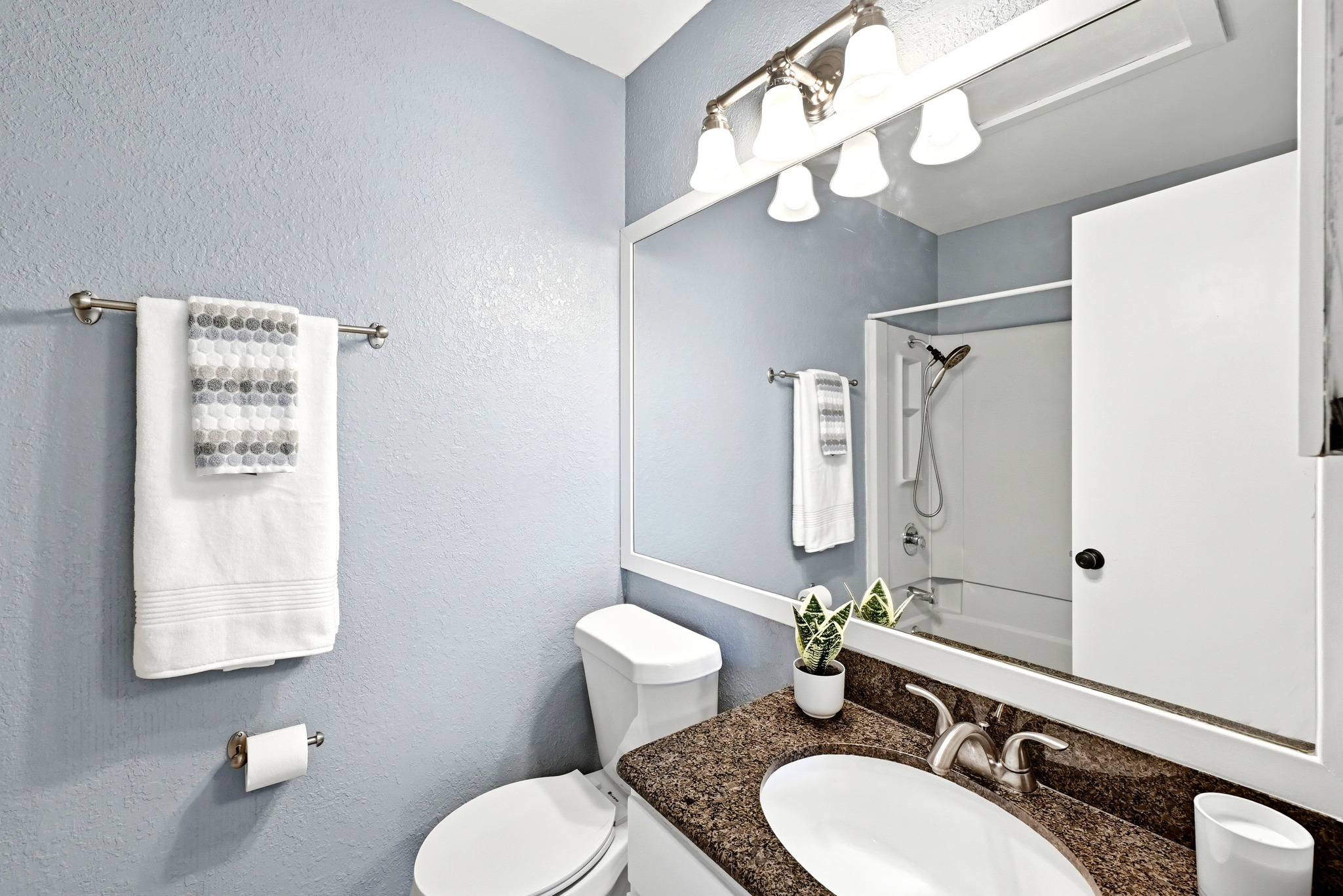 2215 Post Road, Unit 1039 Austin, TX 78704 - Photo 33 of 41 Gallery Image 33