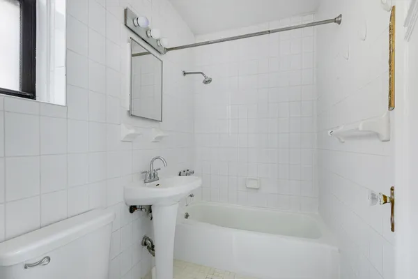 $4,600 | 321 West 90th Street, Unit 6F | Upper West Side