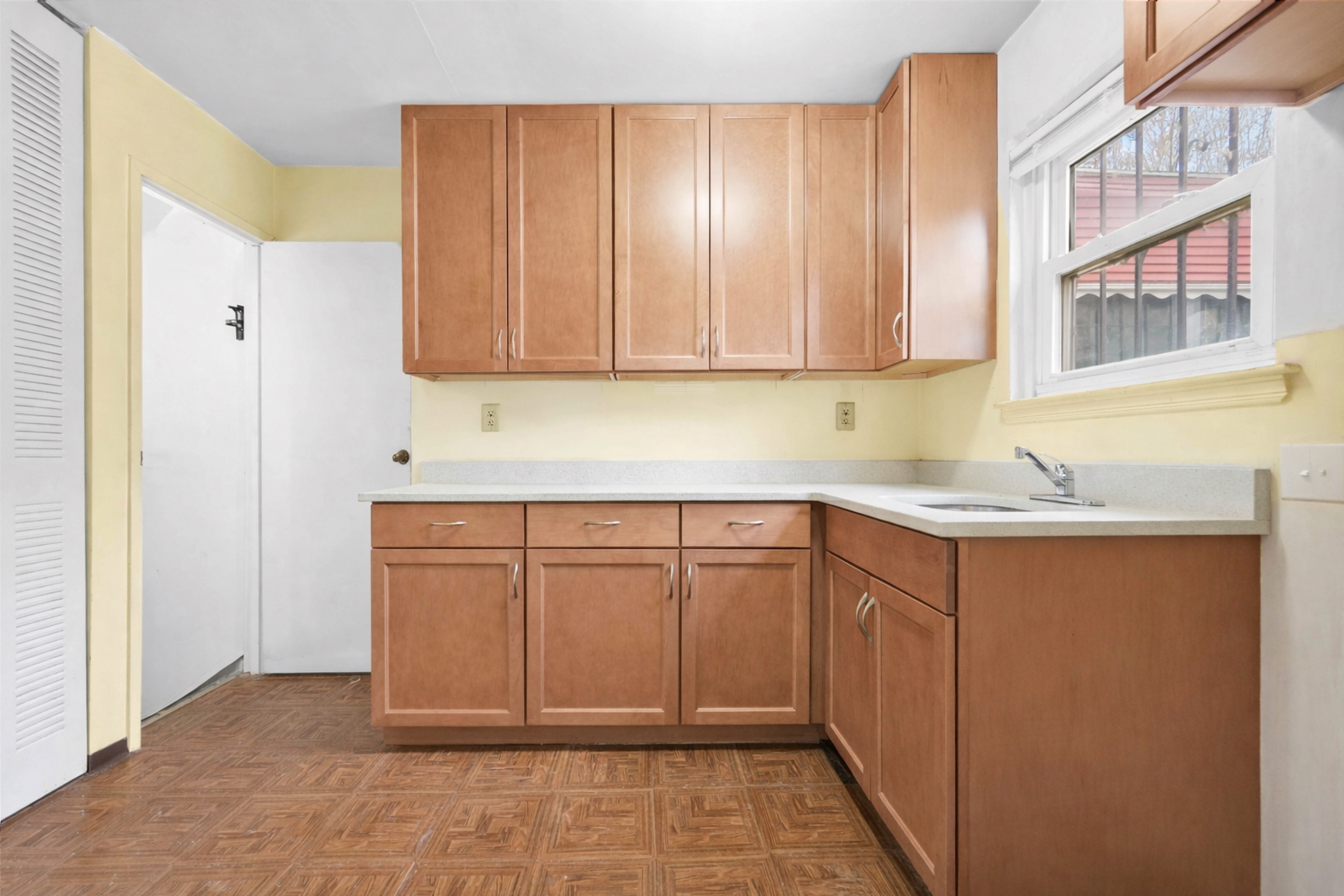270 Amboy Street Brooklyn, NY 11212 - Photo 7 of 28