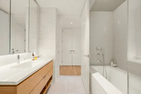 $1,795,000 | 303 East 33rd Street, Unit 7N | Kips Bay