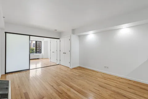 $725,000 | 189 Avenue C, Unit 6C | East Village
