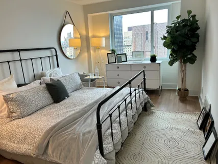 $875,000 | 400 East 54th Street, Unit 22D | Sutton Place