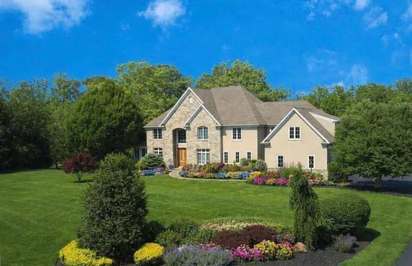 $2,375,000 | 10 Eastburn Drive, New Hope, PA 18938