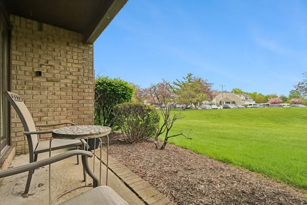 $399,900 | 254 Willowbrook Drive, North Brunswick, NJ 08902