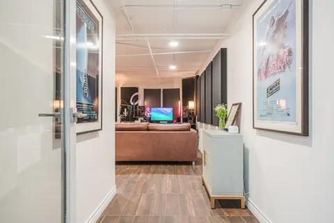 $2,795,000 | 833 17th Street, Unit 4, Santa Monica, CA 90403