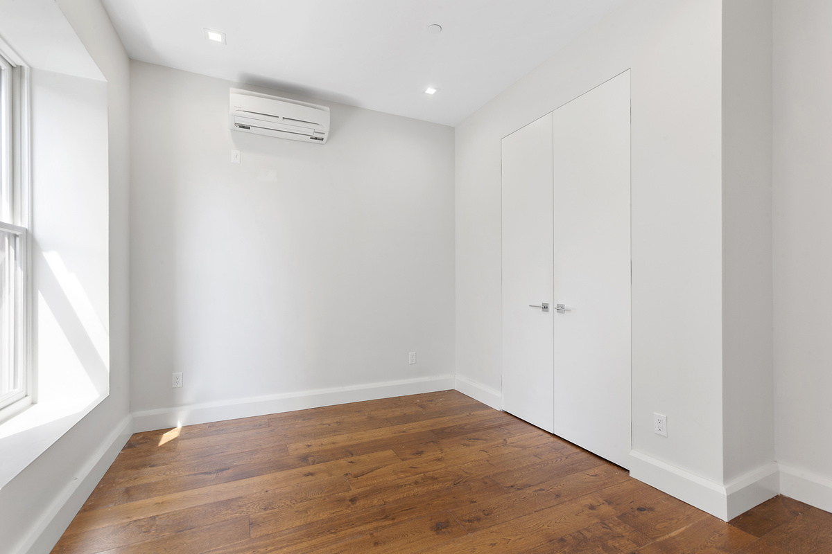 92 Morningside Avenue, Unit 3B Manhattan, NY 10027 - Photo 3 of 12