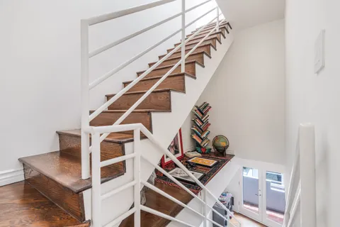 $2,795,000 | 833 17th Street, Unit 4, Santa Monica, CA 90403