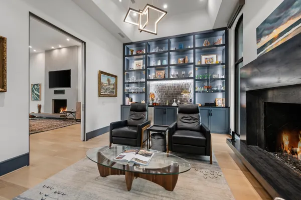 $2,600,000 | 3907 Fox Glen Drive, Irving, TX 75062