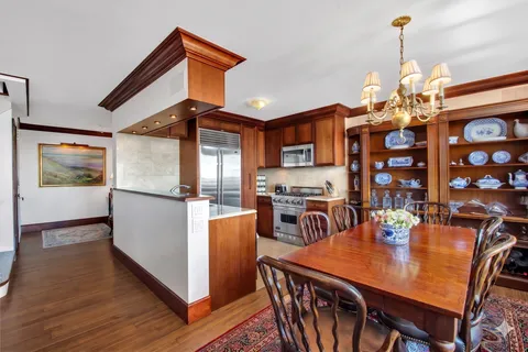 $2,230,000 | 21 South End Avenue, Unit PH1A | Battery Park City