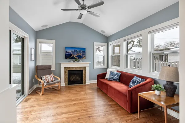 $899,900 | 5137 Vincent Avenue South, Minneapolis, MN 55410