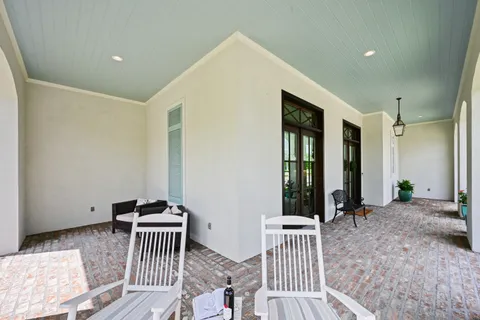 $785,000 | 14652 St Henry Street, Baton Rouge, LA 70820