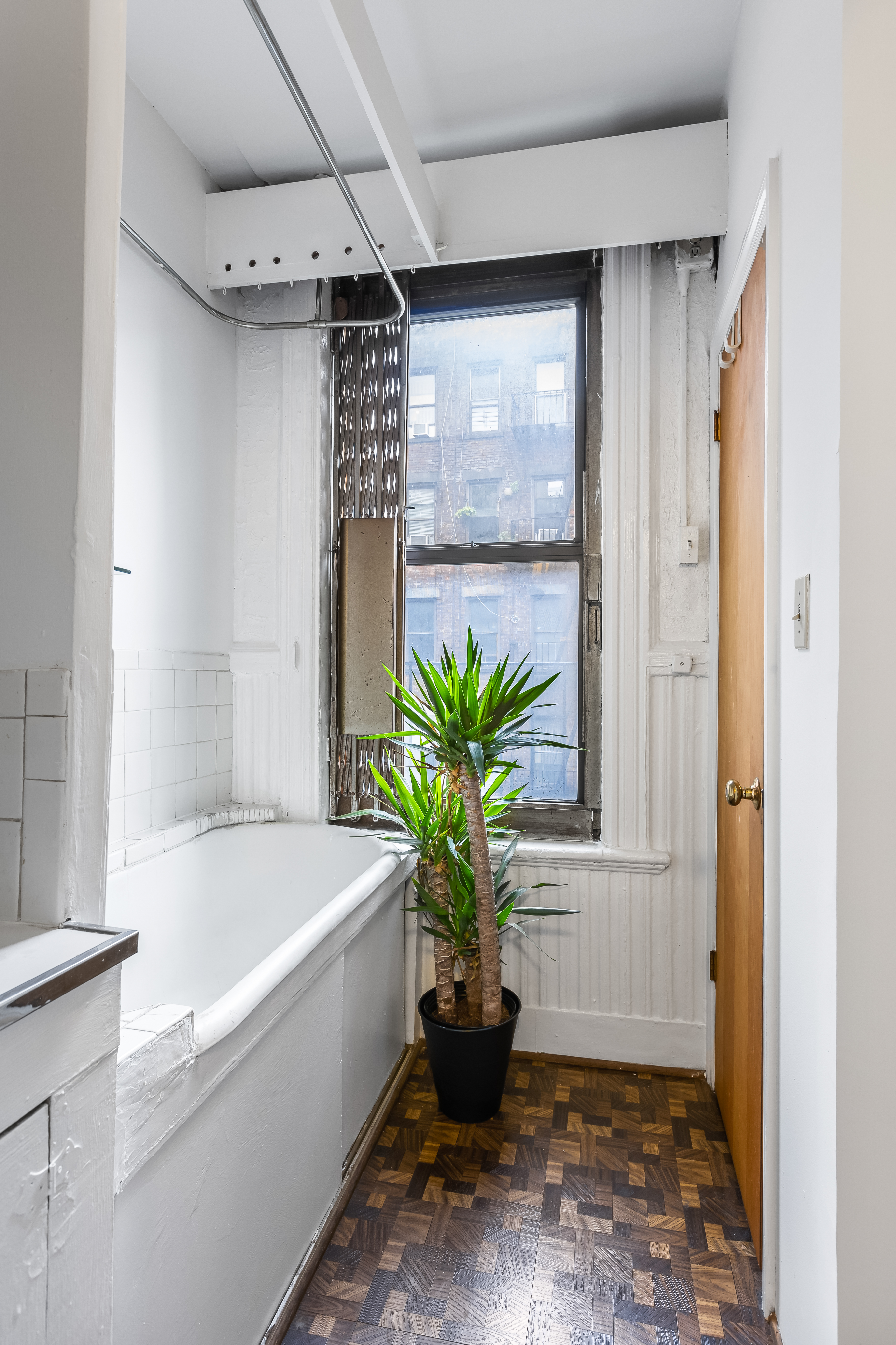 452 West 50th Street, Unit 3E Manhattan, NY 10019 - Photo 9 of 12