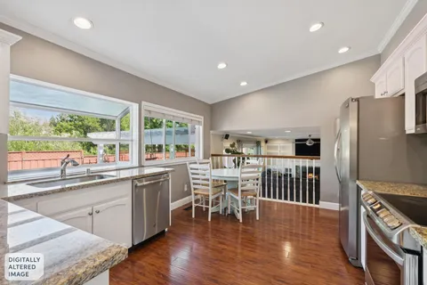 $1,049,000 | 112 Rose Petal Court, Petaluma, CA 94954