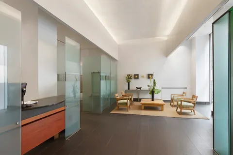 $875,000 | 400 East 54th Street, Unit 22D | Sutton Place