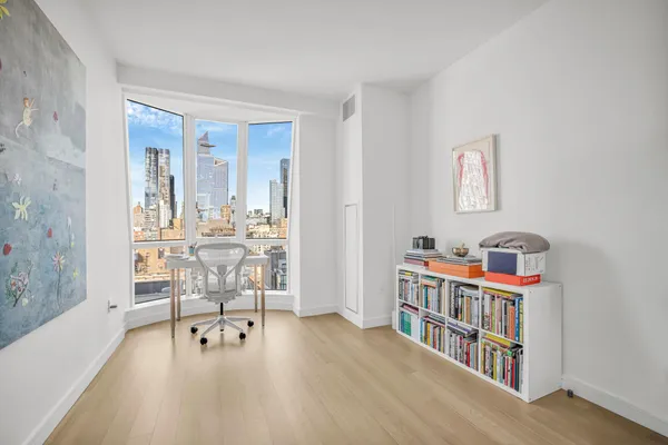 $40,000 | 515 West 18th Street, Unit 1504 | Chelsea