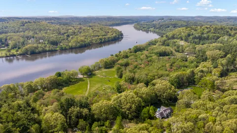 Contact Agent | 5 Jamaica Lane, Haverhill, MA 01830