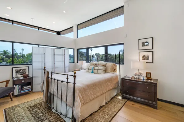 $3,825,000 | 2325 Cloy Avenue, Venice, CA 90291