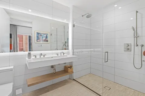 $1,570,000 | 98 Front Street, Unit 5H | DUMBO