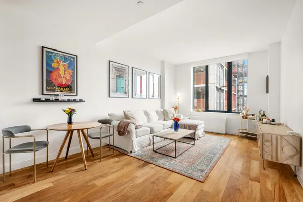 $1,190,000 | 42-14 Crescent Street, Unit 12A | Long Island City