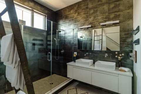 $1,199,999 | 227 West George Street, Philadelphia, PA 19123
