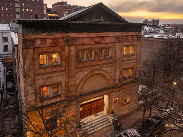 $1,400,000 | 802-10 Locust Street, Unit 201, Philadelphia, PA 19107