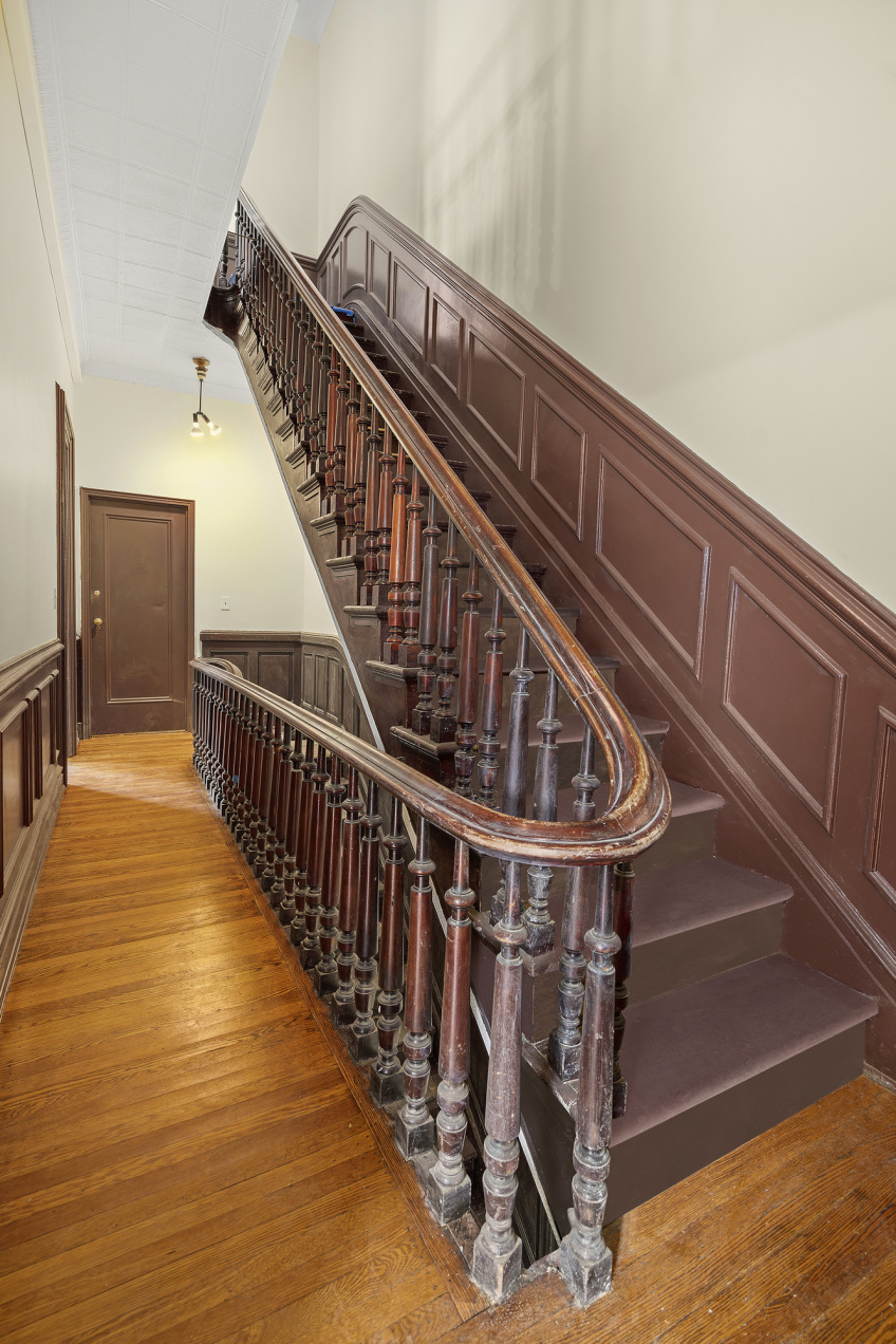 419 Clinton Avenue, Unit 2 Brooklyn, NY 11238 - Photo 7 of 11 a view of entryway