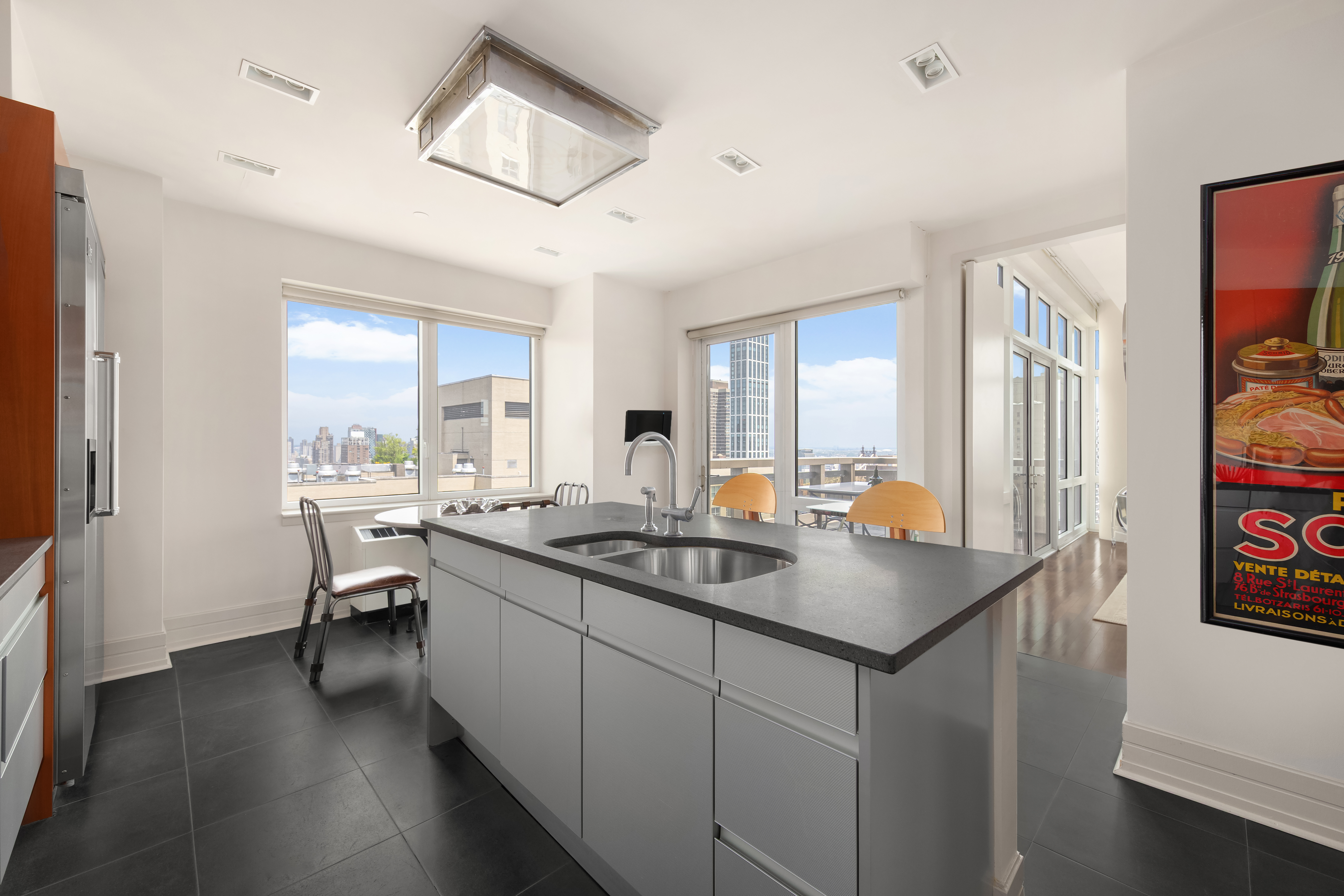 300 East 55th Street, Unit PH1C Manhattan, NY 10022 - Photo 7 of 20