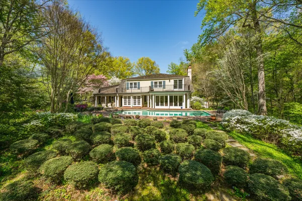 $2,400,000 | 11304 Skipwith Lane, Potomac, MD 20854