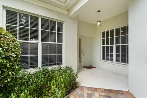 $725,000 | 1843 Leamington Lane, Naples, FL 34109