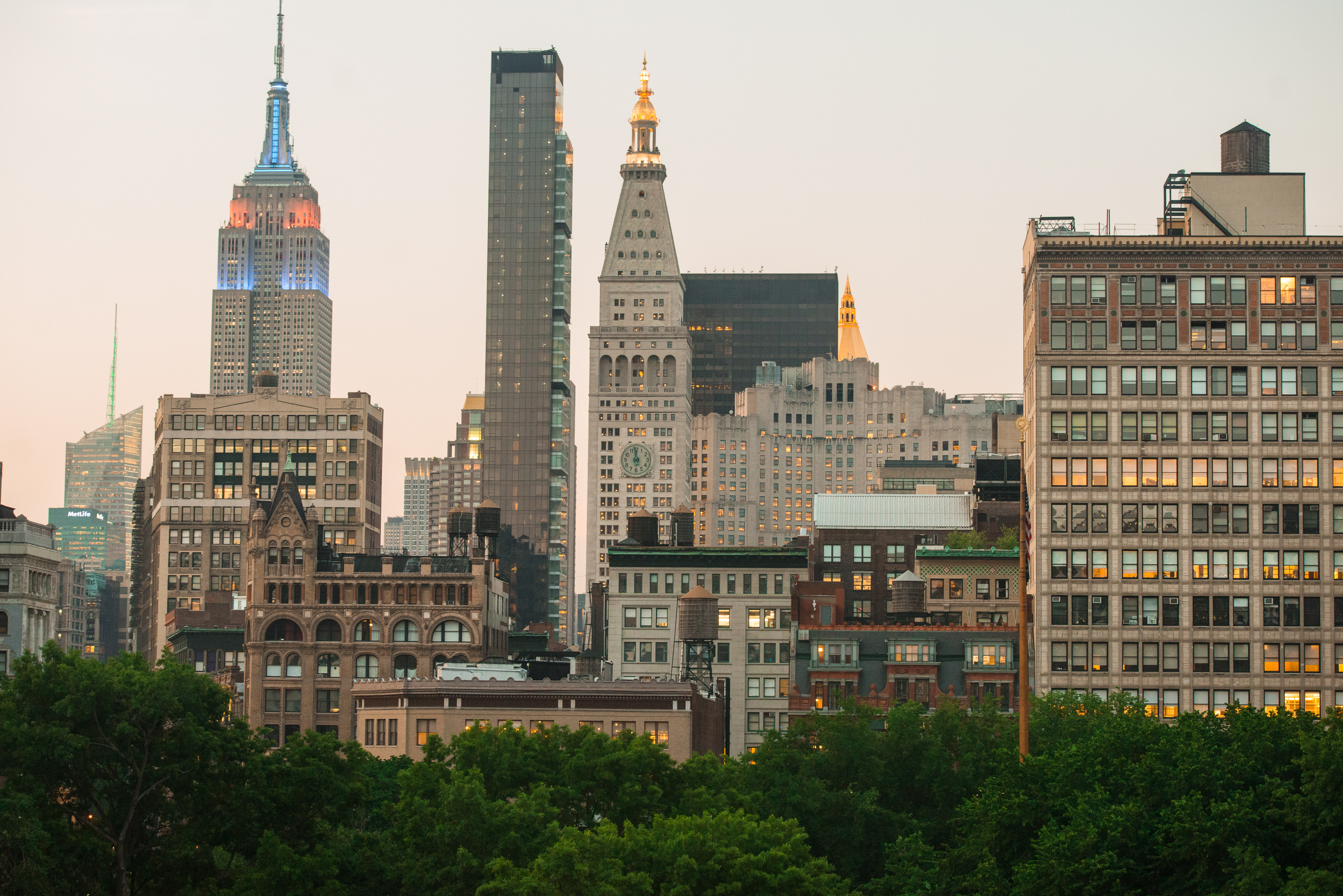 7 East 17th Street, Unit 3N Manhattan, NY 10003 - Photo 8 of 10 a view of a city with tall buildings