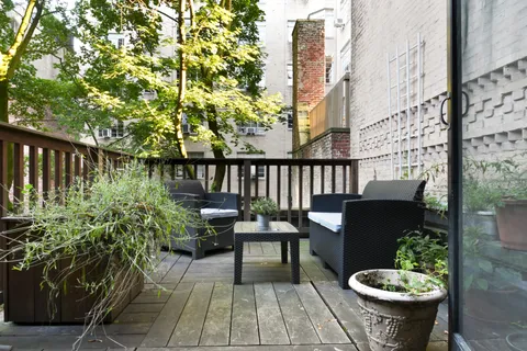 $999,000 | 8 Pierrepont Street, Unit 3 | Brooklyn Heights