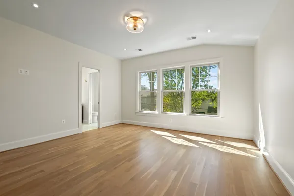 $2,195,000 | 22 West Spring Street, Alexandria, VA 22301