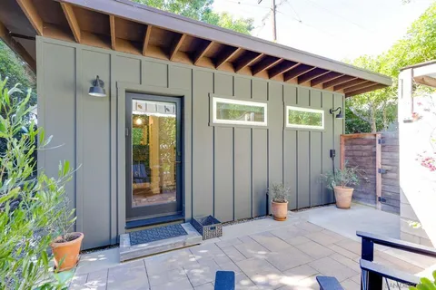 $4,995,000 | 554-556 Stratford Drive, Encinitas, CA 92024