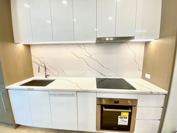 $3,300 | 45-30 Pearson Street, Unit 6F | Long Island City