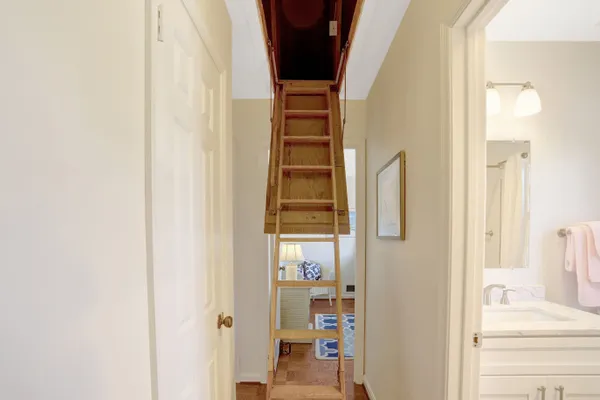 $900,000 | 402 2nd Street, Alexandria, VA 22314