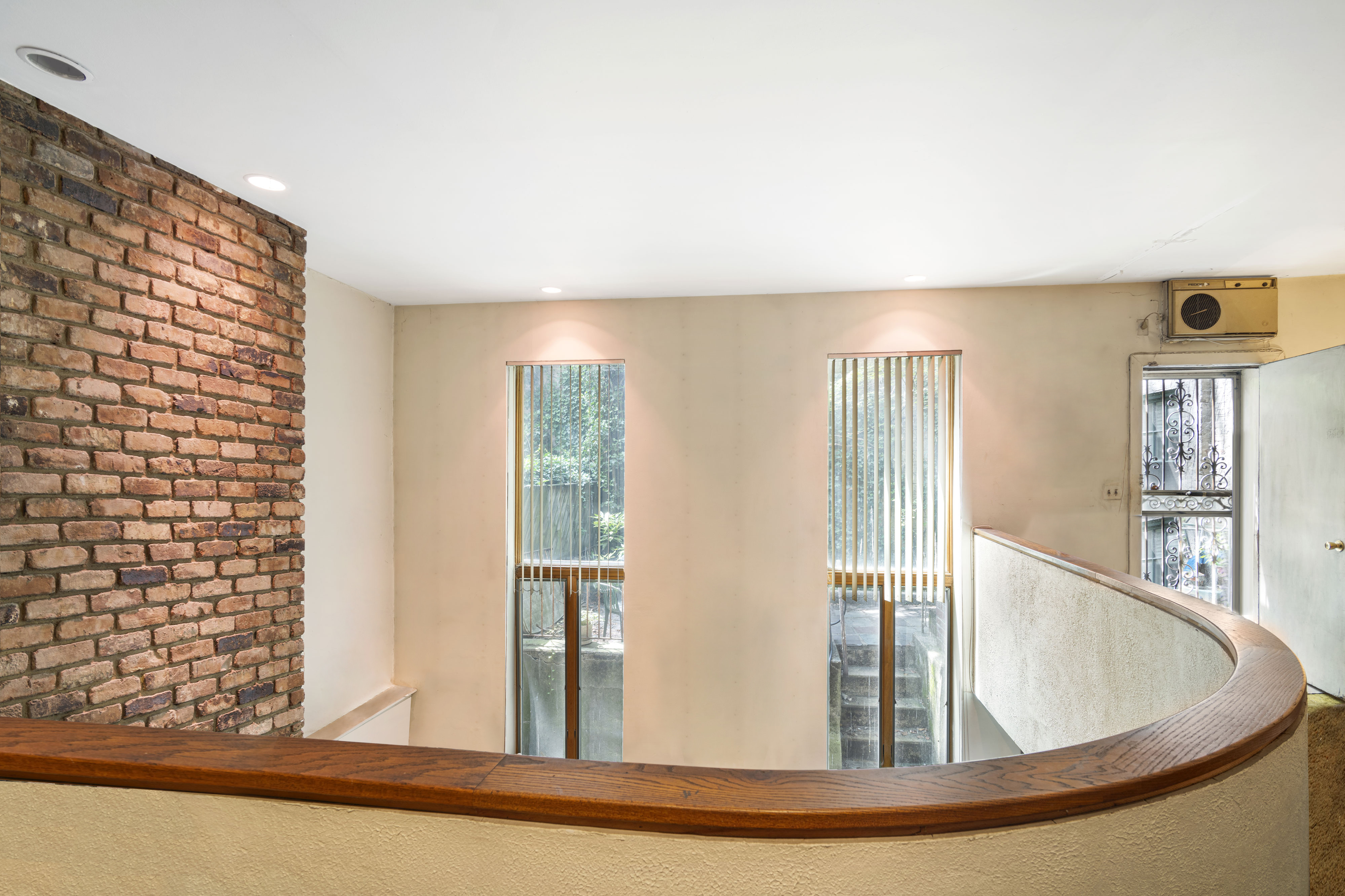 451 Hudson Street, Unit 2 Manhattan, NY 10014 - Photo 5 of 12