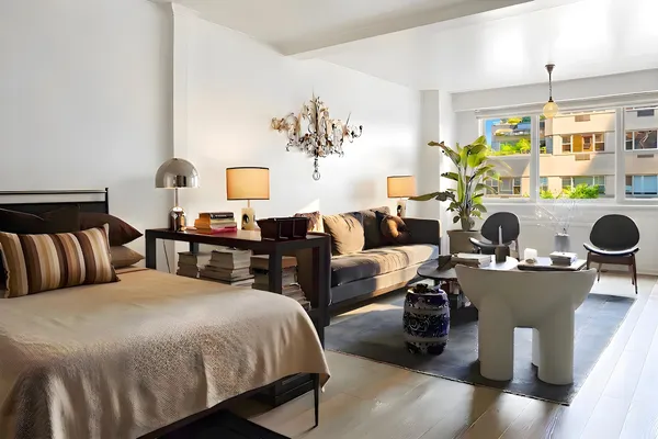 $710,000 | 101 West 12th Street, Unit 15P | West Village