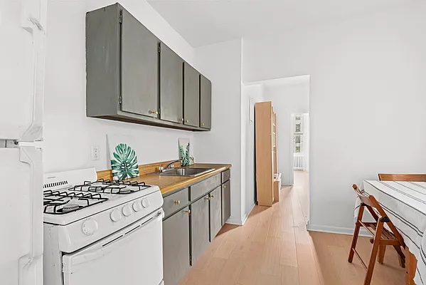 53 Stanton Street, Unit 3BB Manhattan, NY 10002 - Photo 4 of 7