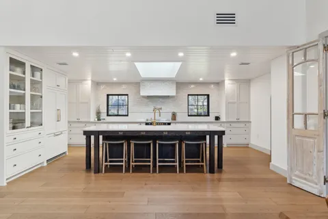 $995,000 | 2508 Comburg Castle Way, Austin, TX 78748