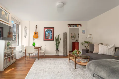 $260,000 | 300 East 119th Street, Unit 2B | East Harlem