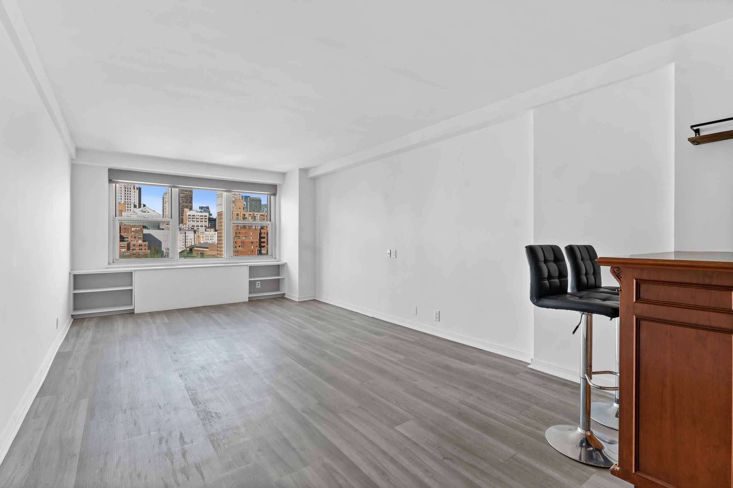 305 East 24th Street, Unit 19T Manhattan, NY 10010 - Photo 2 of 6