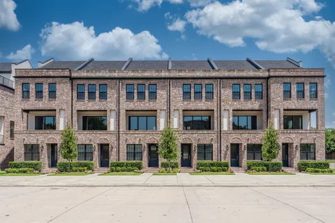 $789,900 | 2401 Canton Street, Unit 1005, Dallas, TX 75201