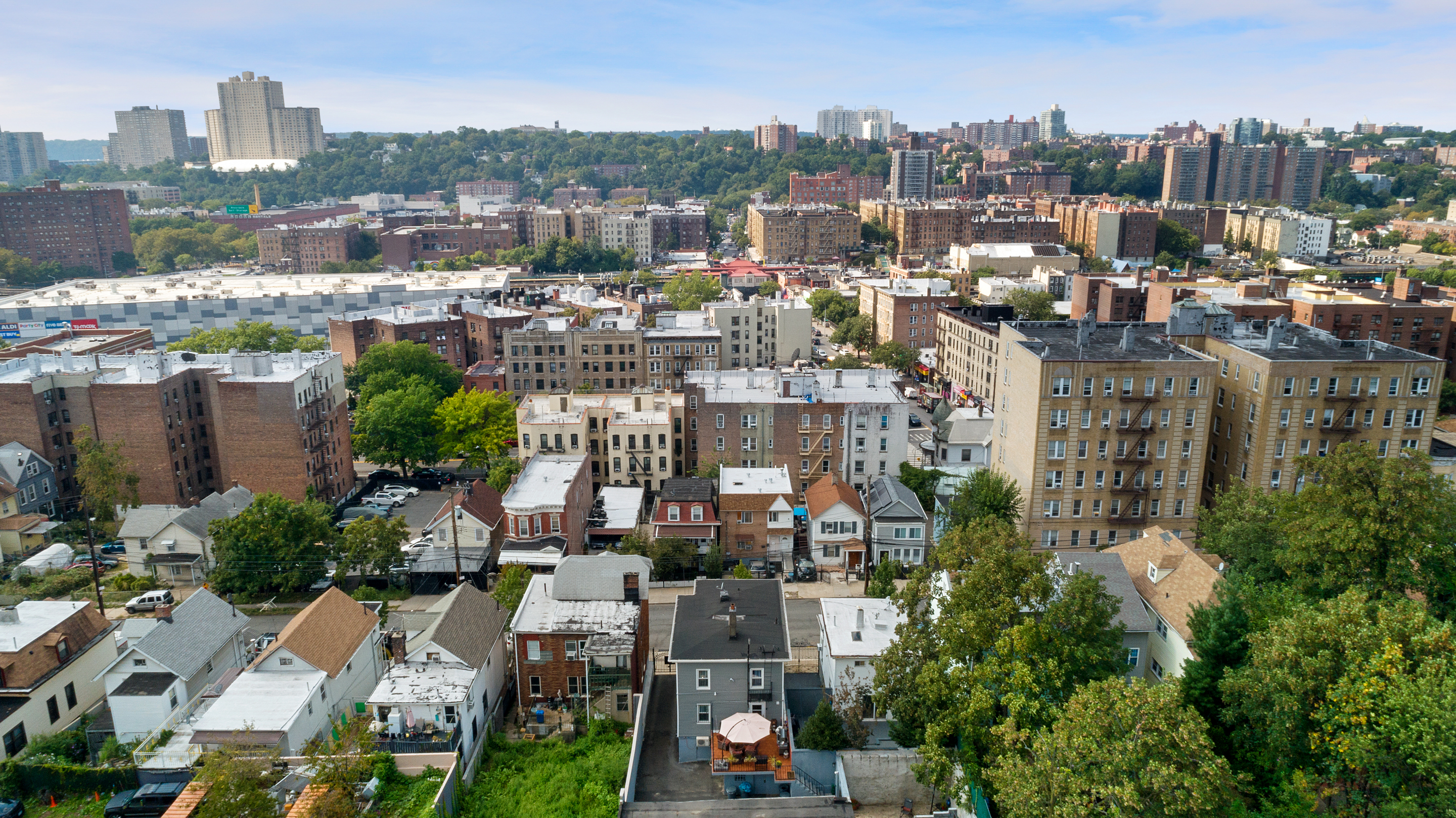 3060 Heath Avenue Bronx, NY 10463 - Photo 11 of 55