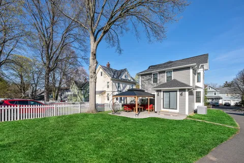 $895,000 | 309 Maple Avenue, Oradell, NJ 07649