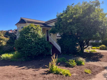 $2,500,000 | 220 Matheson Street, Healdsburg, CA 95448