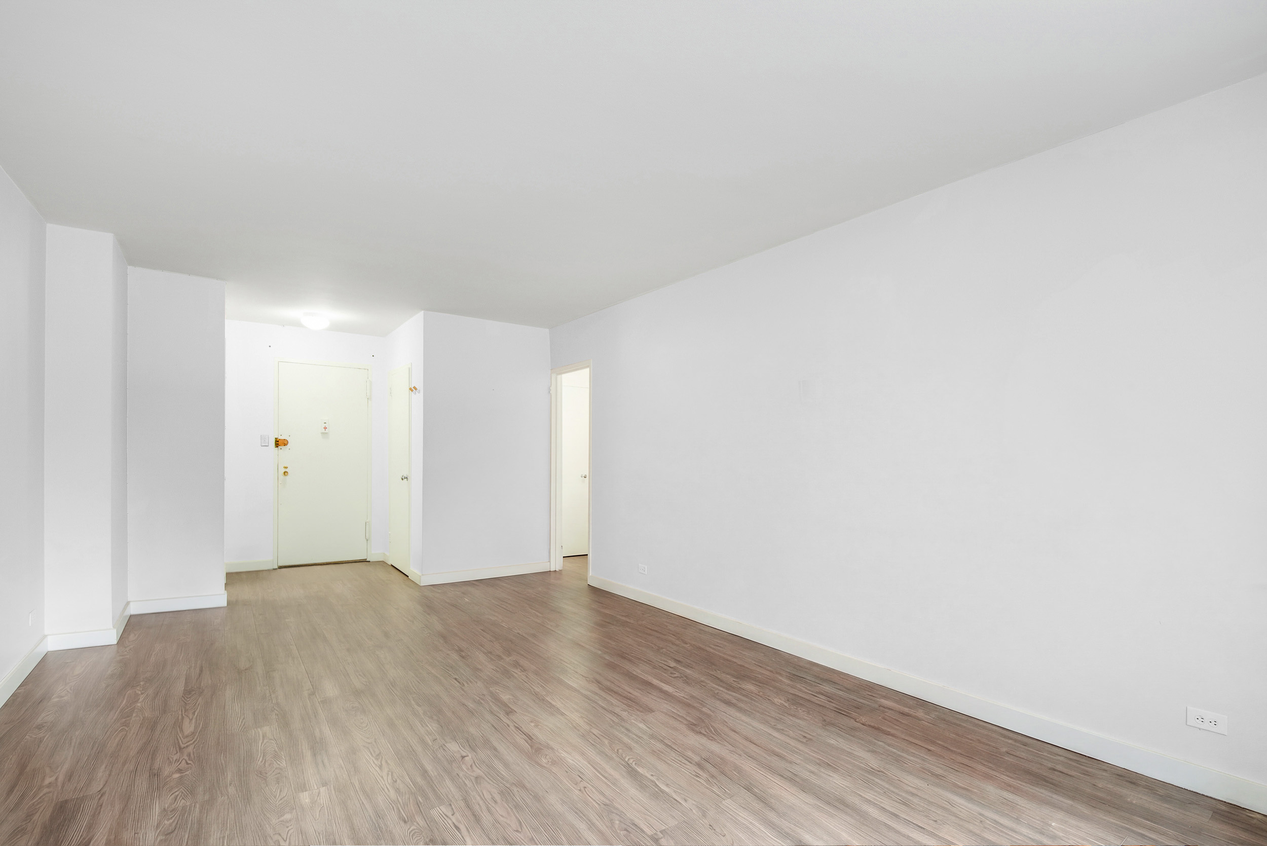 357 East 57th Street, Unit 2E Manhattan, NY 10022 - Photo 3 of 17 Gallery Image 3