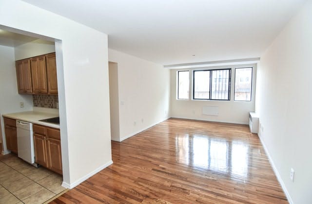 229 Parkville Avenue, Unit 2D Brooklyn, NY 11230 - Photo 1 of 7